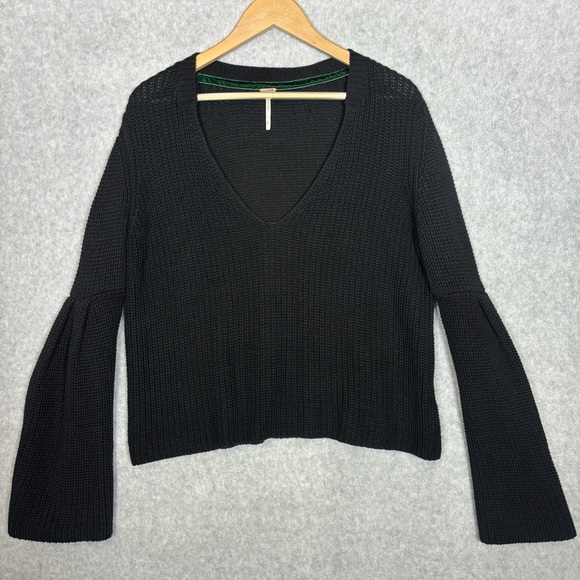 Free People Damsel V-Neck Bell Sleeve Knit Sweater-Black-Women Size Small - Picture 3 of 9